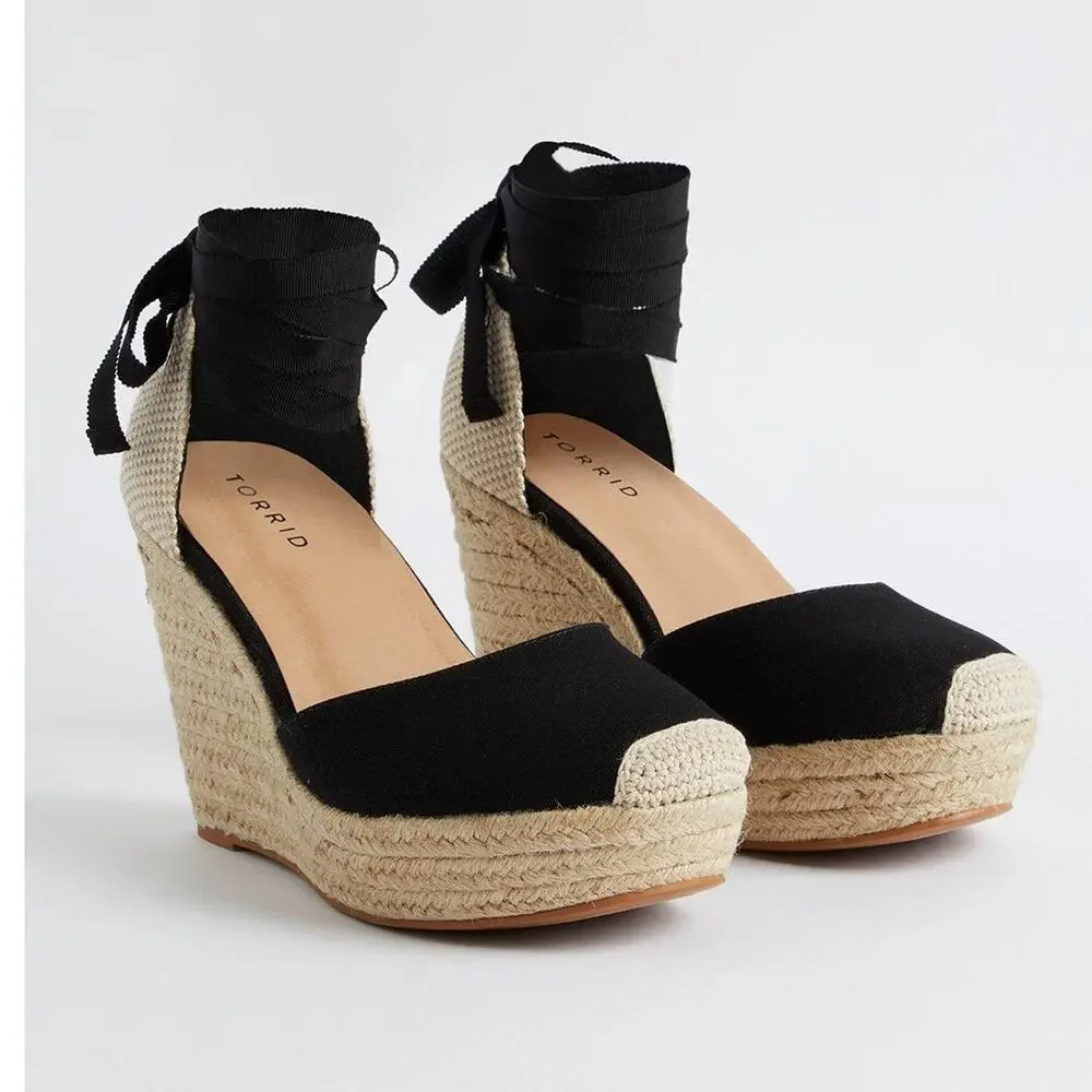 New Torrid 9WW 9 Wide Sexy Black Platform Espadrille Canvas‎ Wedge 4